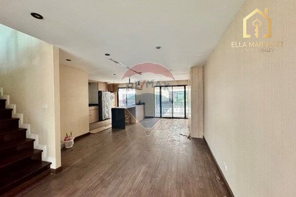 4-Bedroom Townhouse in Thonglor 25 7