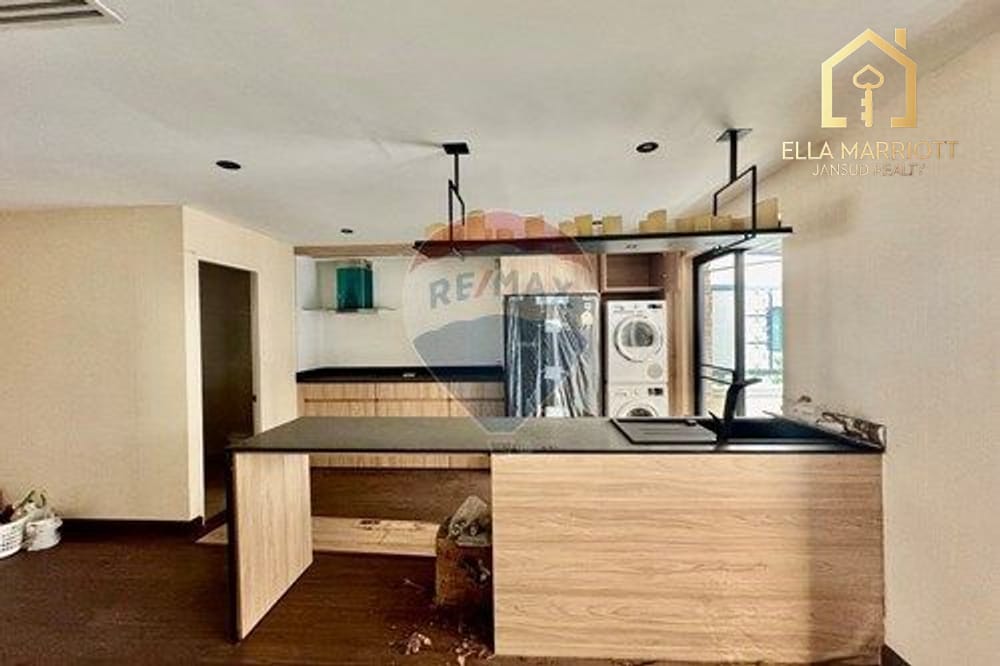 4-Bedroom Townhouse in Thonglor 25 9