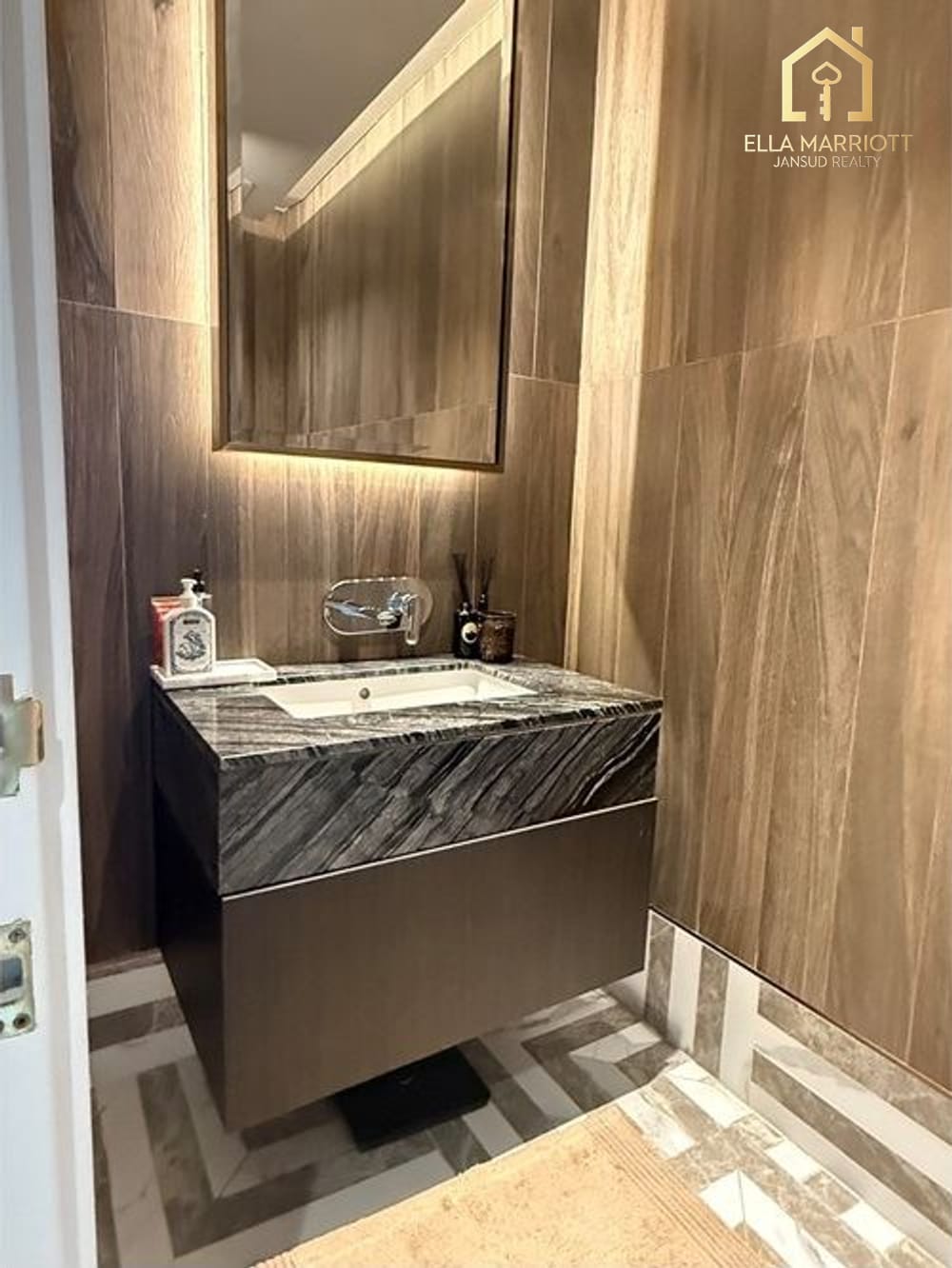 Sale 111MB | 387sqm Grand 6BR Mansion | Wireless Rd | 4 Fixed PKG ️ 18