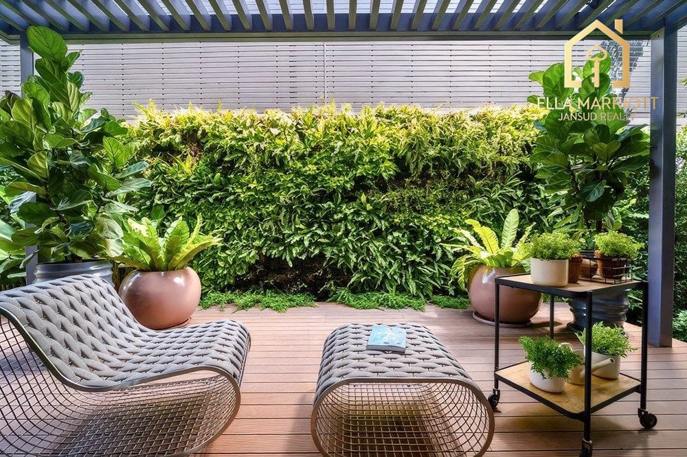 This Luxurious Modern Classic Home on Bangkok's Srinakarin-Romklao 2