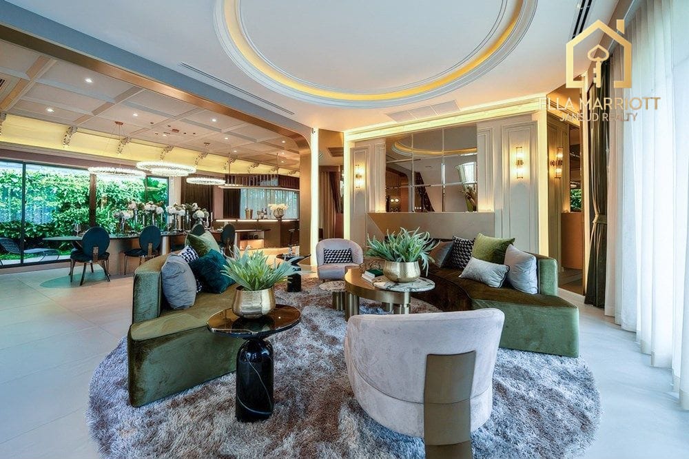 This Luxurious Modern Classic Home on Bangkok's Srinakarin-Romklao 7