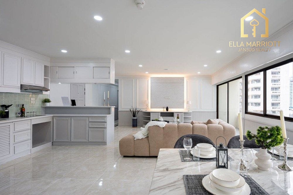 2-Bedroom Condo at Saranjai Mansion — 3 min walk to BTS Nana 5