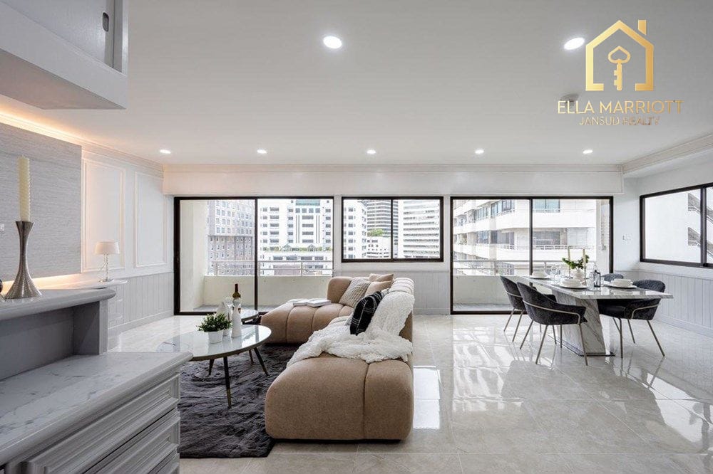 2-Bedroom Condo at Saranjai Mansion — 3 min walk to BTS Nana 8