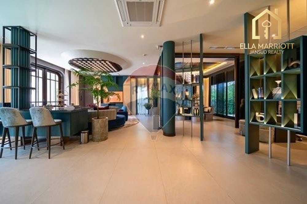 4-Bedroom Detached House 6
