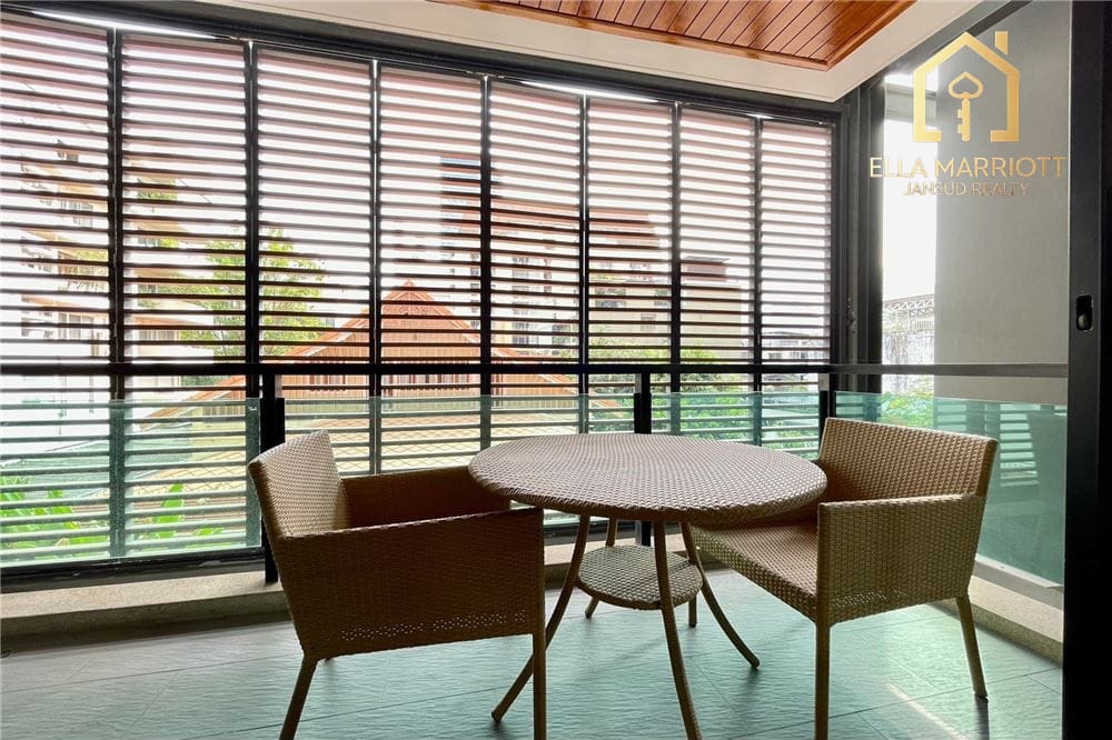 Luxury 3 Bedroom Condo for Sale in Pathum Wan, Bangkok 3