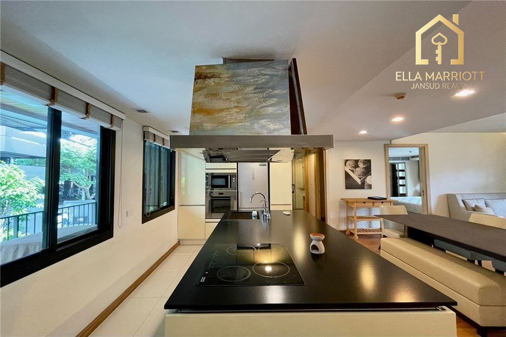 Luxury 3 Bedroom Condo for Sale in Pathum Wan, Bangkok 4