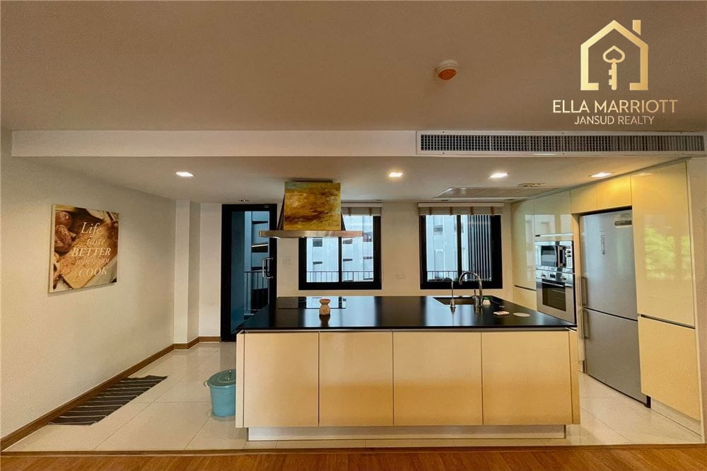 Luxury 3 Bedroom Condo for Sale in Pathum Wan, Bangkok 5