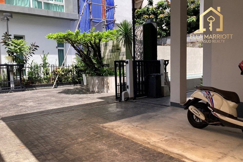 เช่า 3 ห้องนอน 3 ห้องน้ำ บ้าน ใน สุขุมวิท, กรุงเทพฯ 4