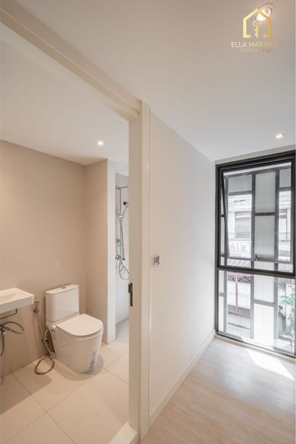 Sale 8.7MB | Renovated Townhome | Pridi 14 | 1km to BTS Phra Khanong 13
