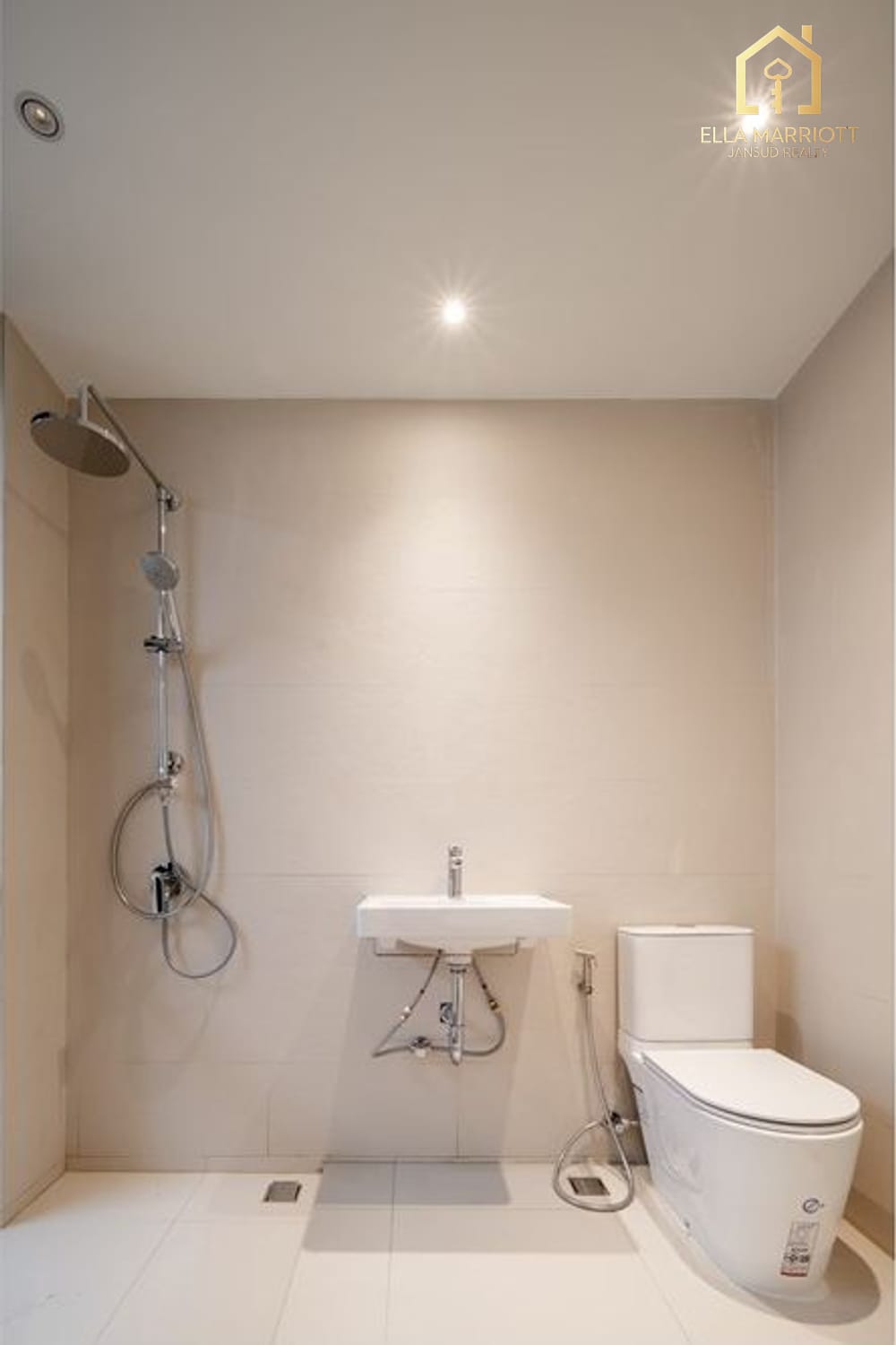 Sale 8.7MB | Renovated Townhome | Pridi 14 | 1km to BTS Phra Khanong 21
