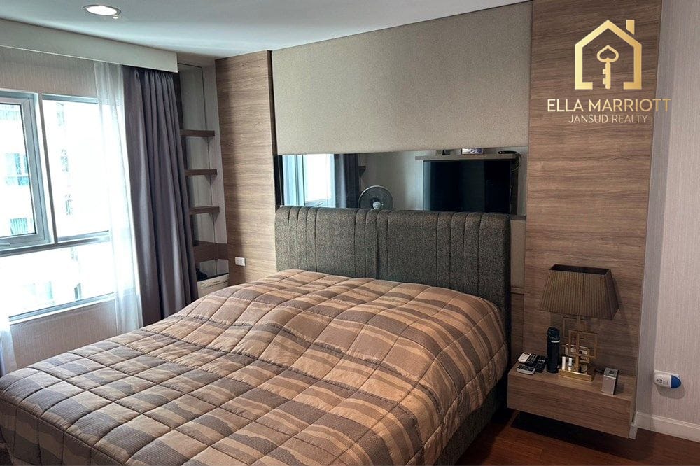 2-Bedroom Condo at Belle Grand Rama 9 8