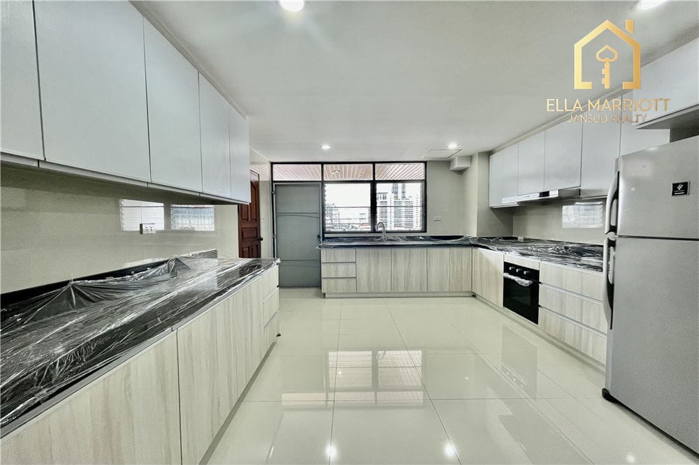 เช่า 4 ห้องนอน 5 ห้องน้ำ คอนโด ใน สุขุมวิท, กรุงเทพฯ 8