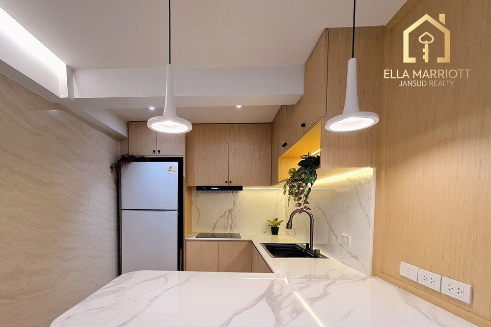 Newly Renovated 2-Bedroom Corner Unit | Low-Rise Condo in Thonglor 4