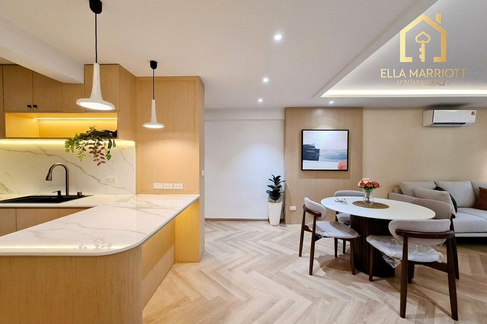 Newly Renovated 2-Bedroom Corner Unit | Low-Rise Condo in Thonglor 5