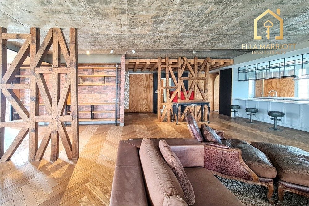 Rent 100K | 199sqm Industrial Loft | Sukhumvit 33 | Pet-Friendly 15