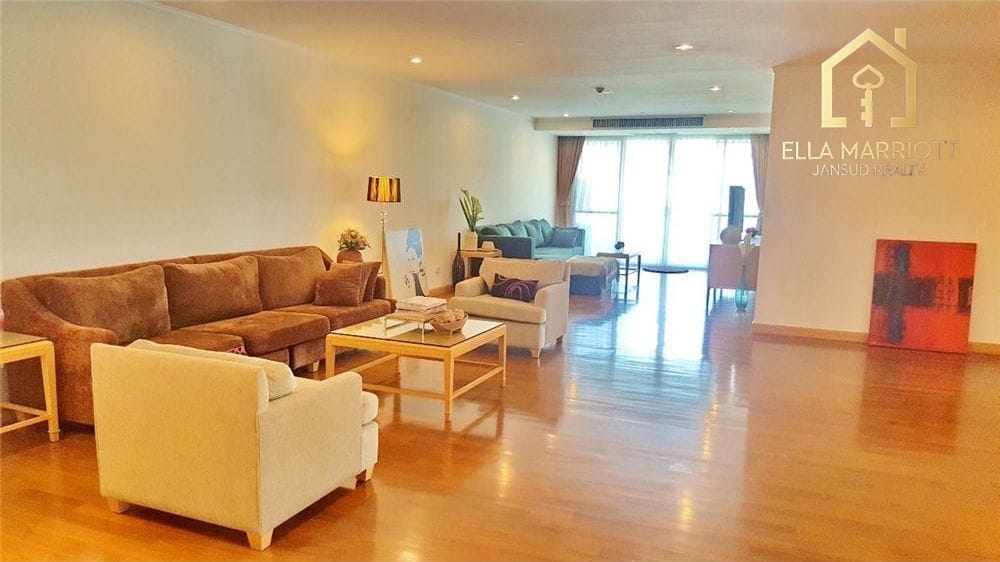 Apartmet 3 Bedrooms+Family room For Rent near BTS Phromphong 1