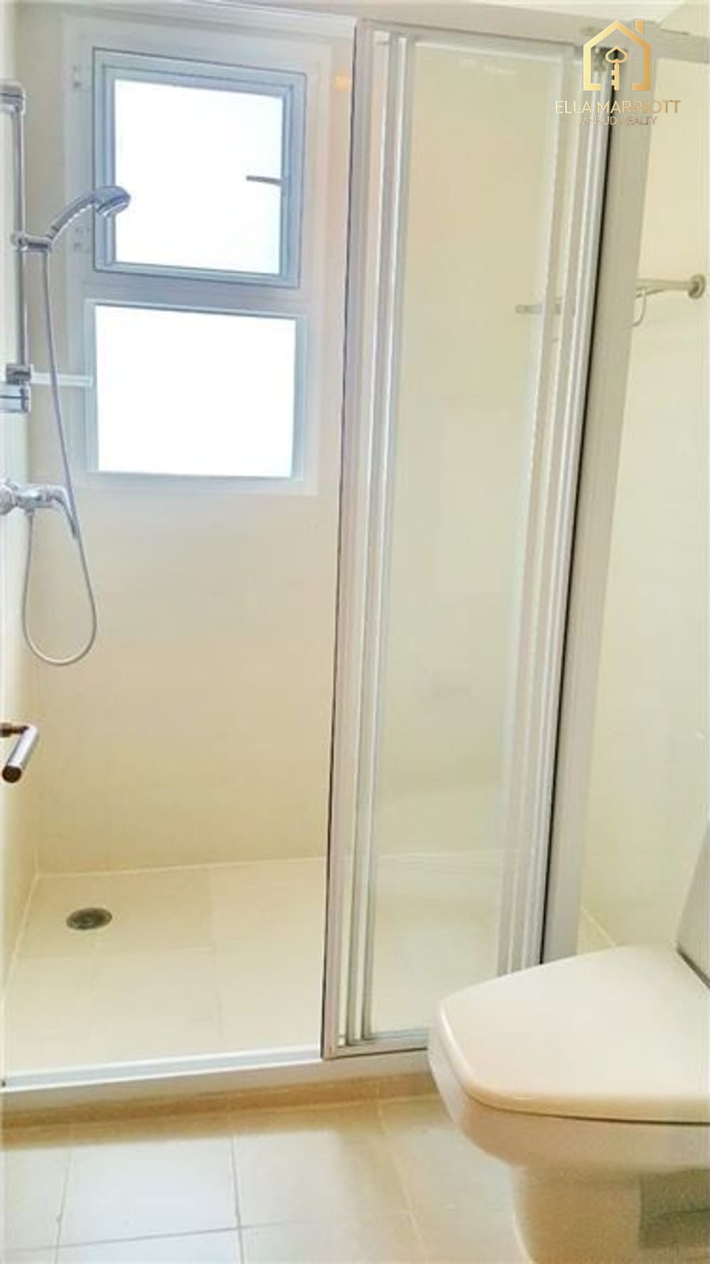 Apartmet 3 Bedrooms+Family room For Rent near BTS Phromphong 12