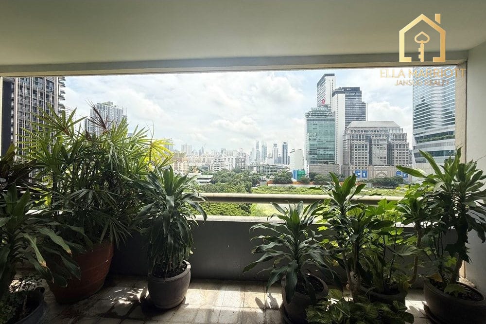"Luxury Bangkok Condo: Modern 3-Bed, 4-Bath Oasis" 11