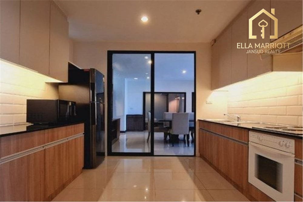 3-Bedroom Condo for Rent in Ekkamai 5