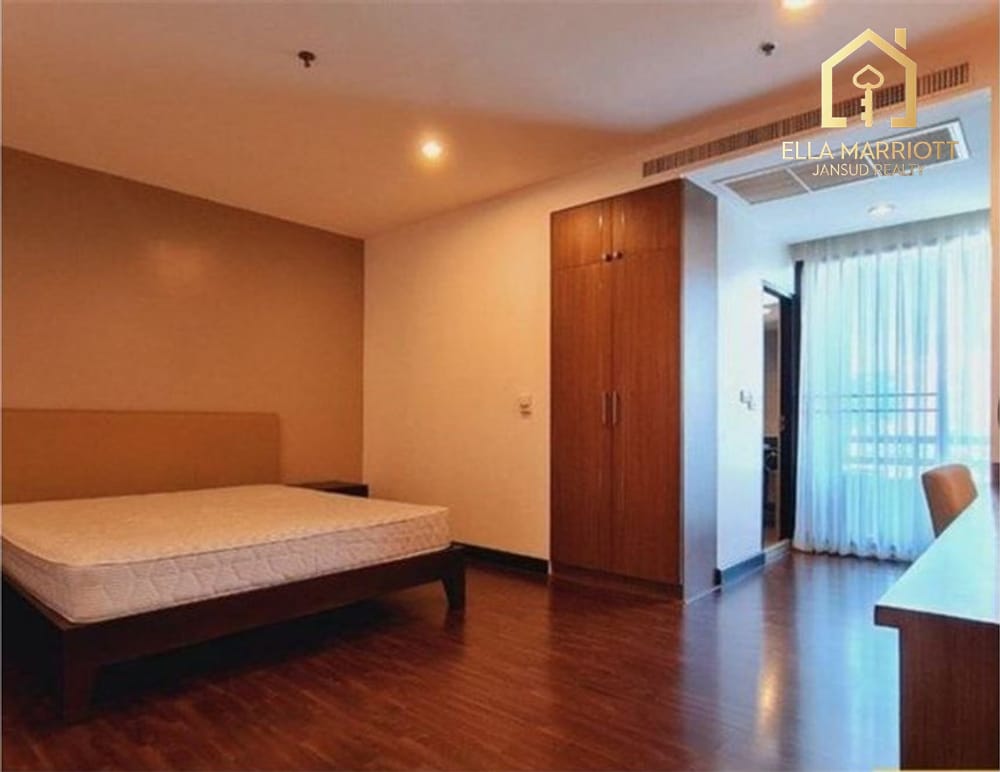 3-Bedroom Condo for Rent in Ekkamai 9