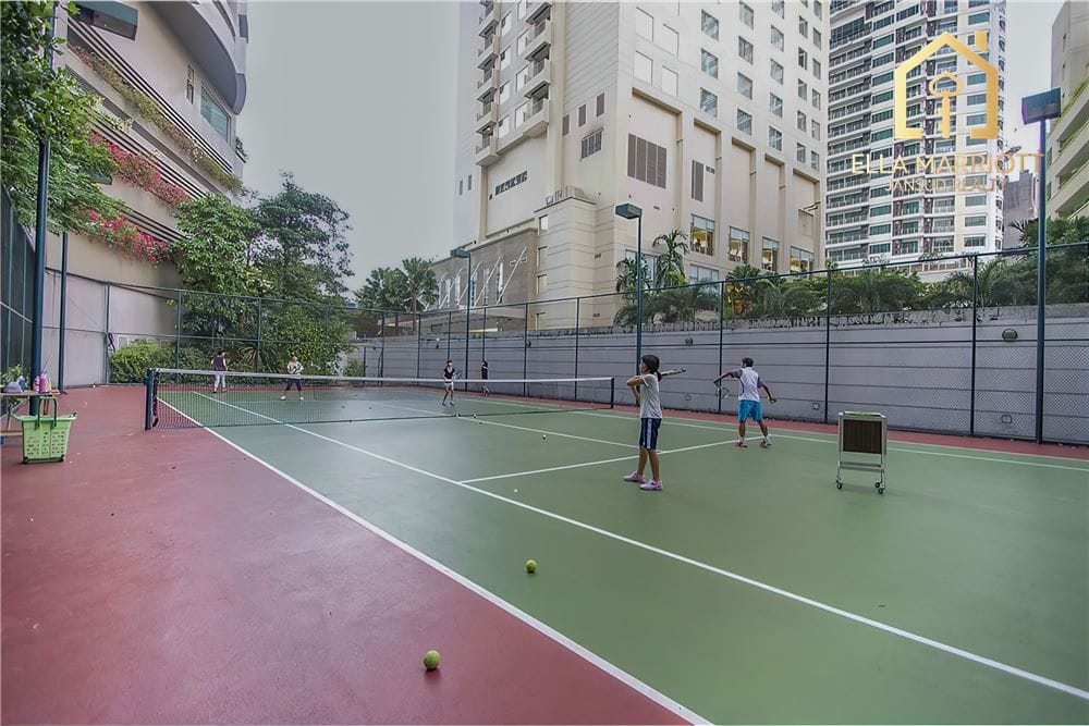 Newly Renovated 3-Bedroom Pet-Friendly Condo for Rent in Sukhumvit 24 15