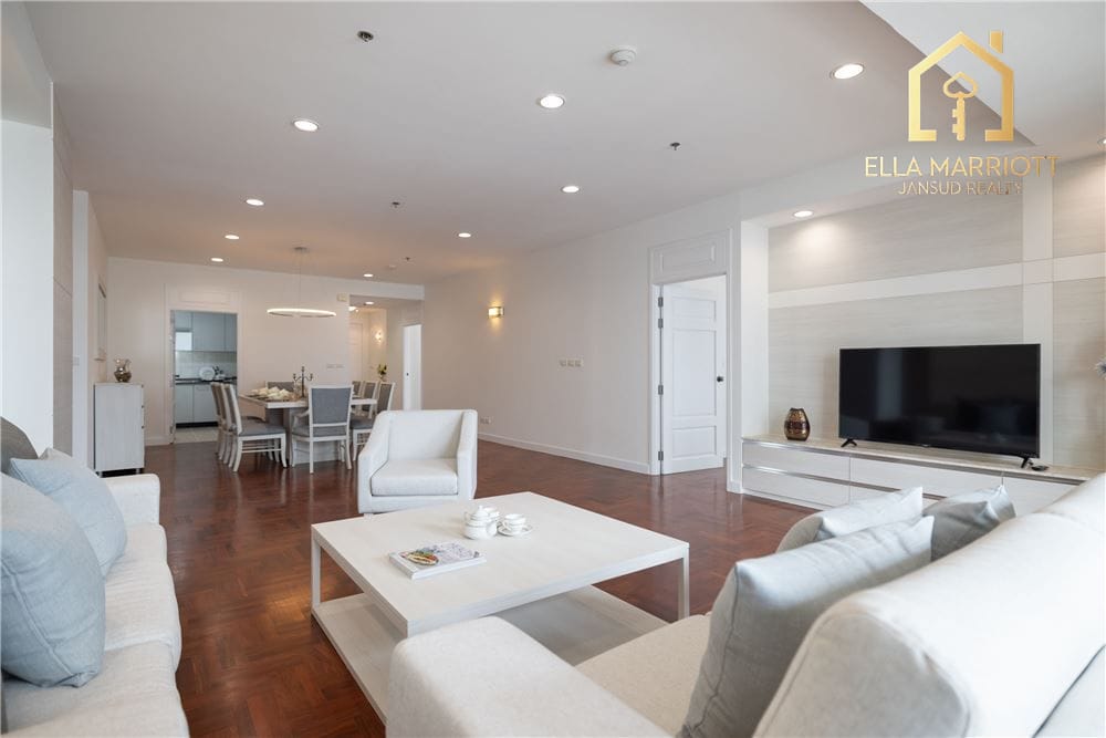 Newly Renovated 3-Bedroom Pet-Friendly Condo for Rent in Sukhumvit 24 3