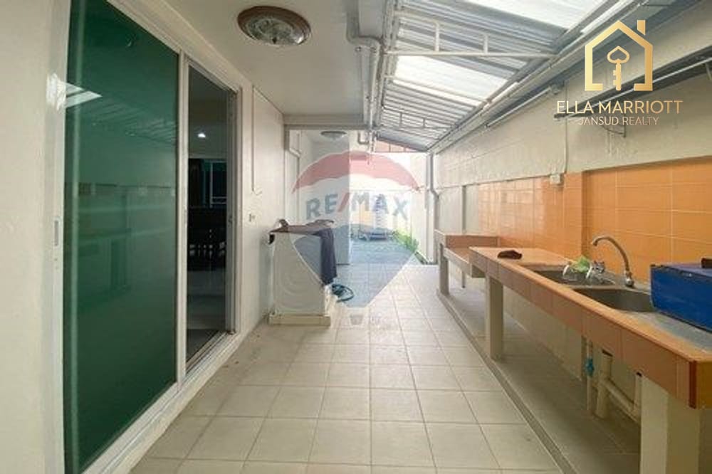 เช่า 3 ห้องนอน 4 ห้องน้ำ บ้าน ใน สุขุมวิท, กรุงเทพฯ 21