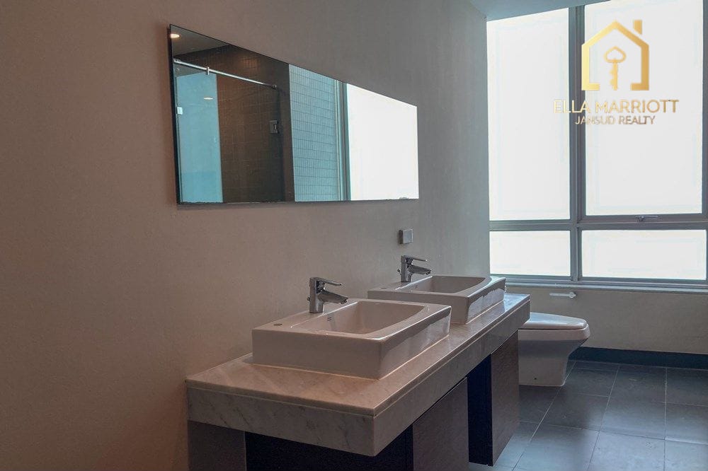 Rent 95K | Massive 245sqm 3+1BR Thonglor Suite | Study Flex 4BR 10