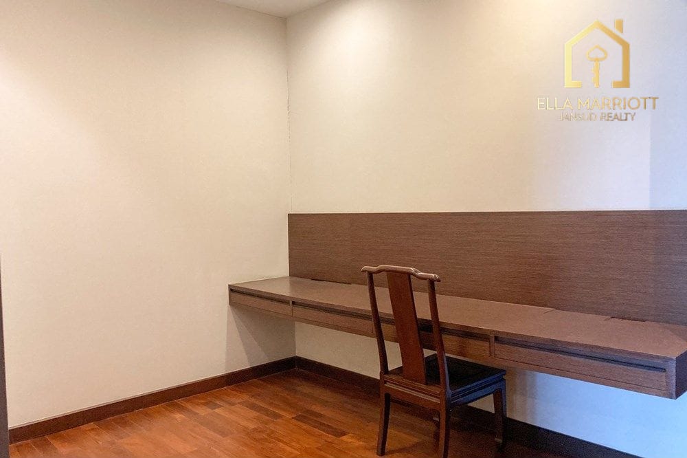 Rent 95K | Massive 245sqm 3+1BR Thonglor Suite | Study Flex 4BR 13