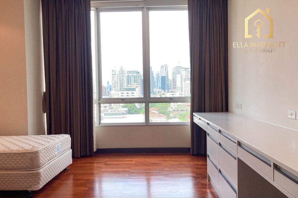 Rent 95K | Massive 245sqm 3+1BR Thonglor Suite | Study Flex 4BR 16