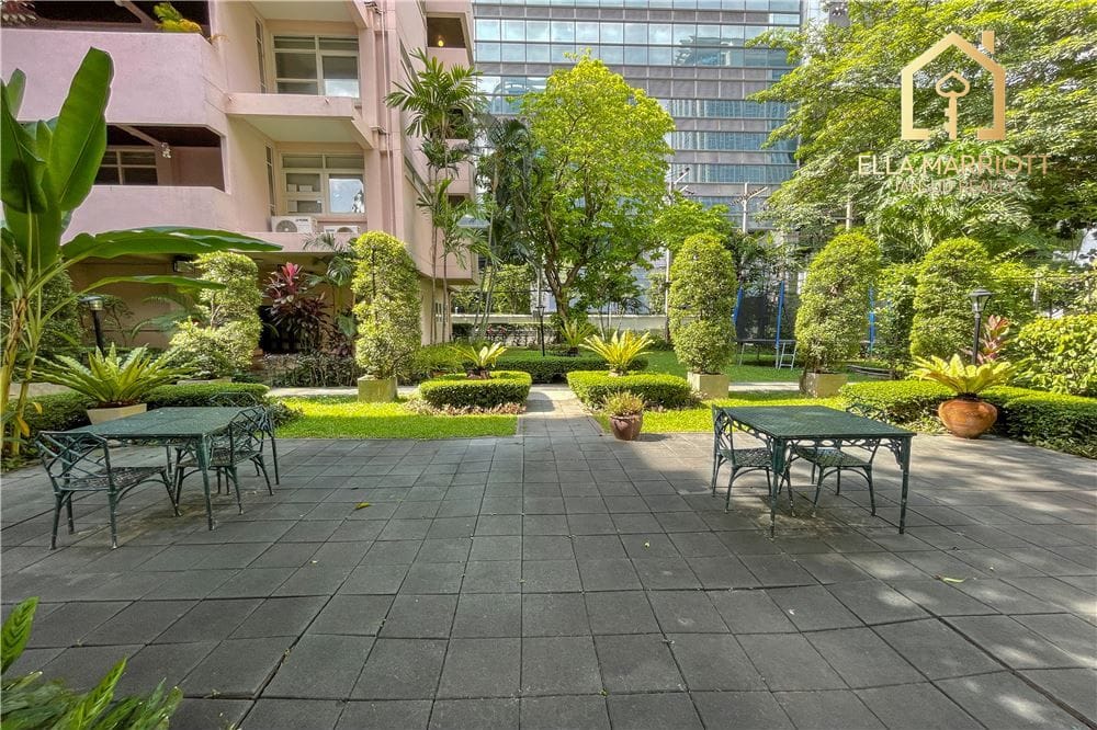 2-Bedroom Condo at Wireless Road near Phloen Chit BTS 16