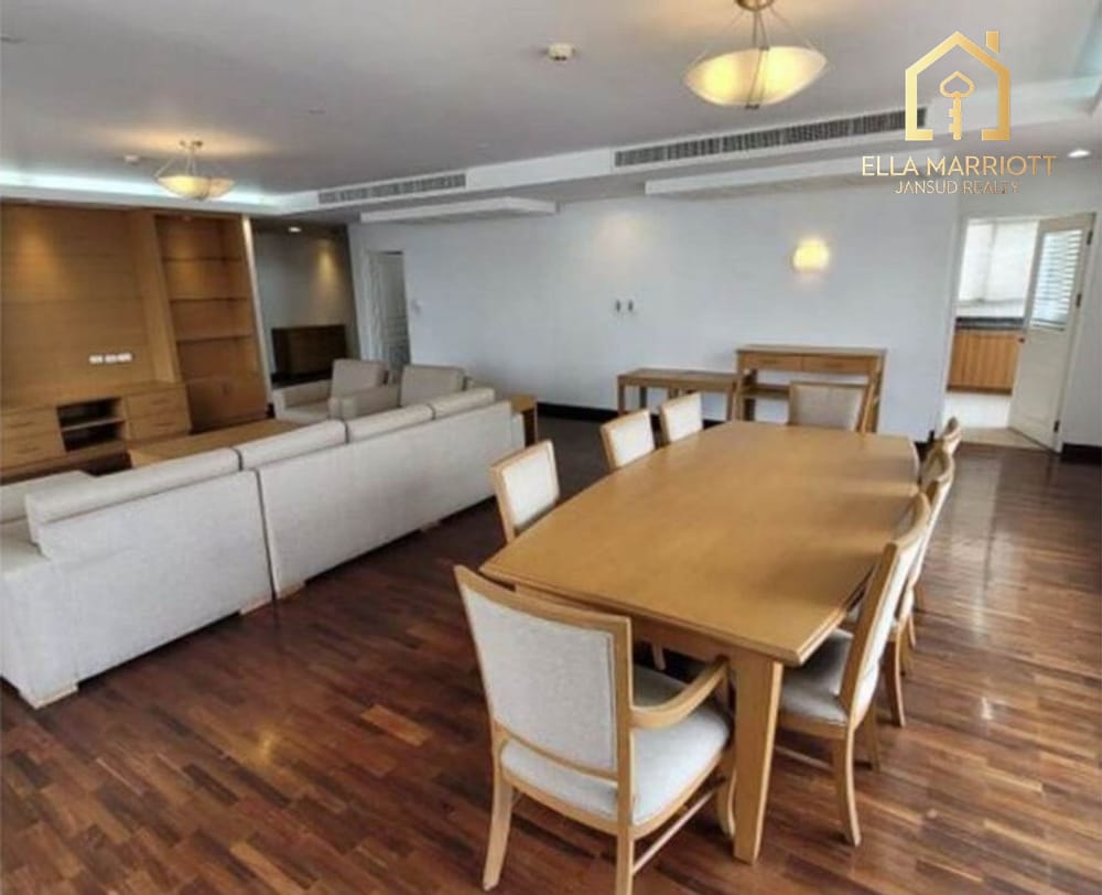 Spacious 3 Bedroom Pet-Friendly Apartment  Sukhumvit in Sukhumvit 23 3