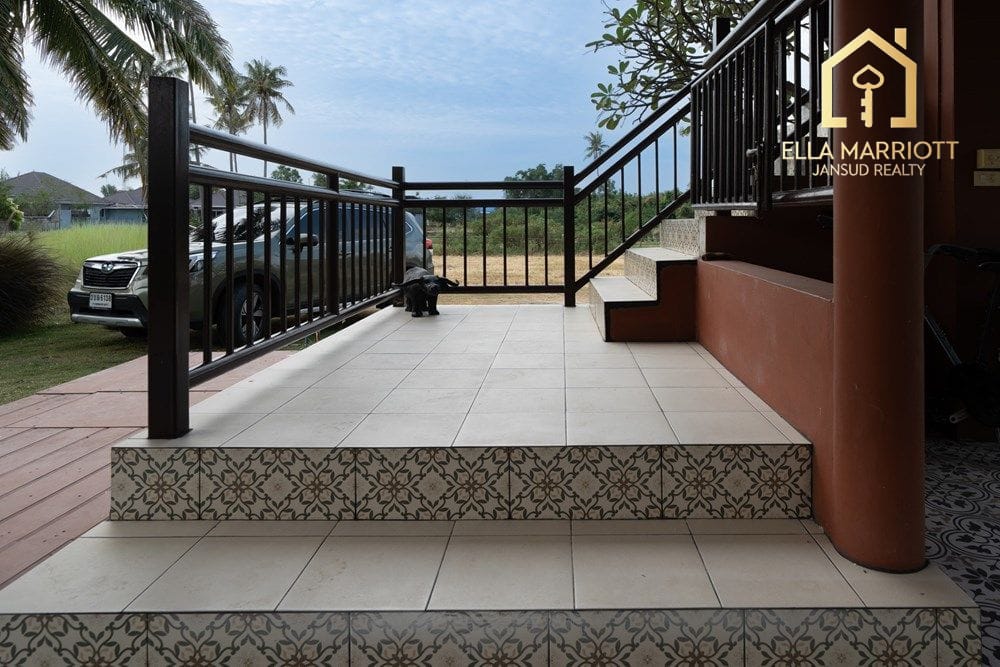 2-Bedroom Detached House at Cha-Am Multilevel Home near Golf & Beach 10