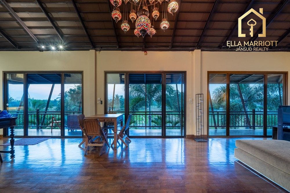 2-Bedroom Detached House at Cha-Am Multilevel Home near Golf & Beach 11
