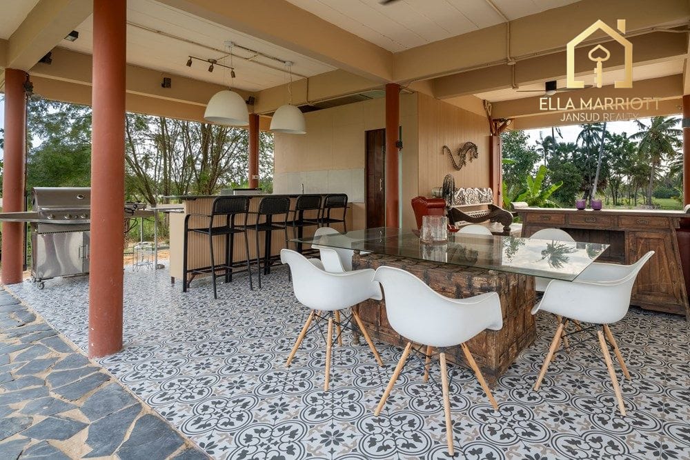2-Bedroom Detached House at Cha-Am Multilevel Home near Golf & Beach 7