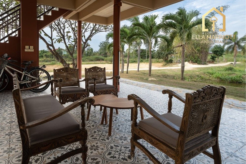 2-Bedroom Detached House at Cha-Am Multilevel Home near Golf & Beach 9