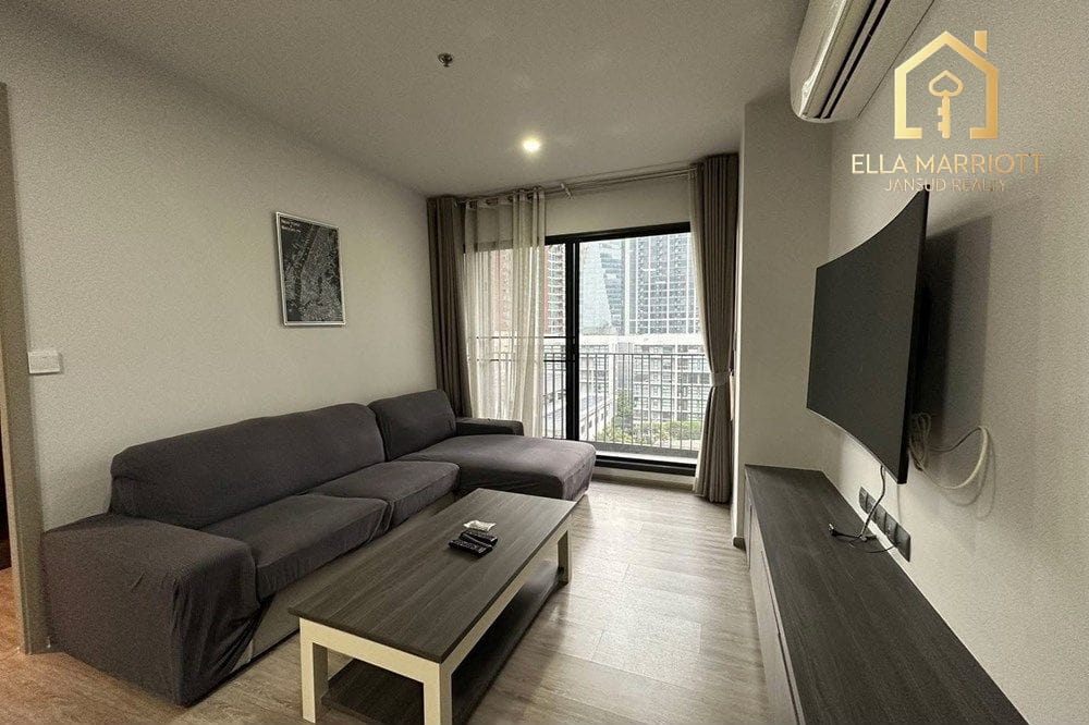 "Modern Condo Oasis in Watthana, Bangkok" 3