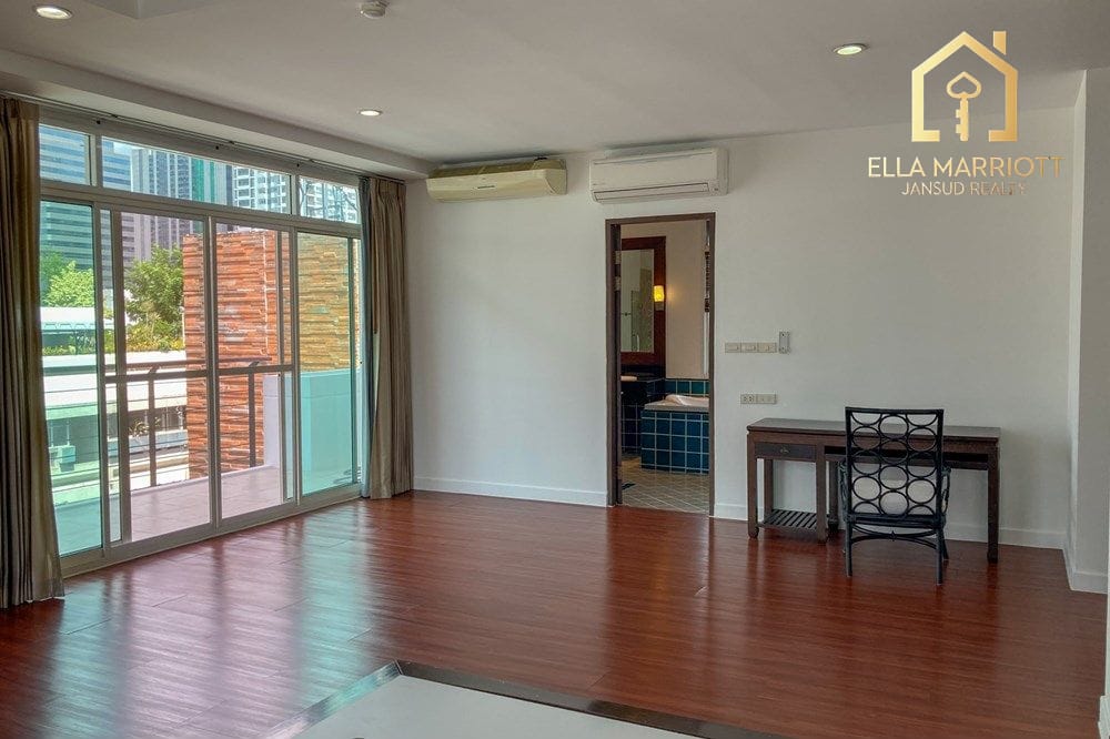 Top Floor Penthouse for Rent in Sukhumvit 23 BTS Asoke - BTS Phrompong 20