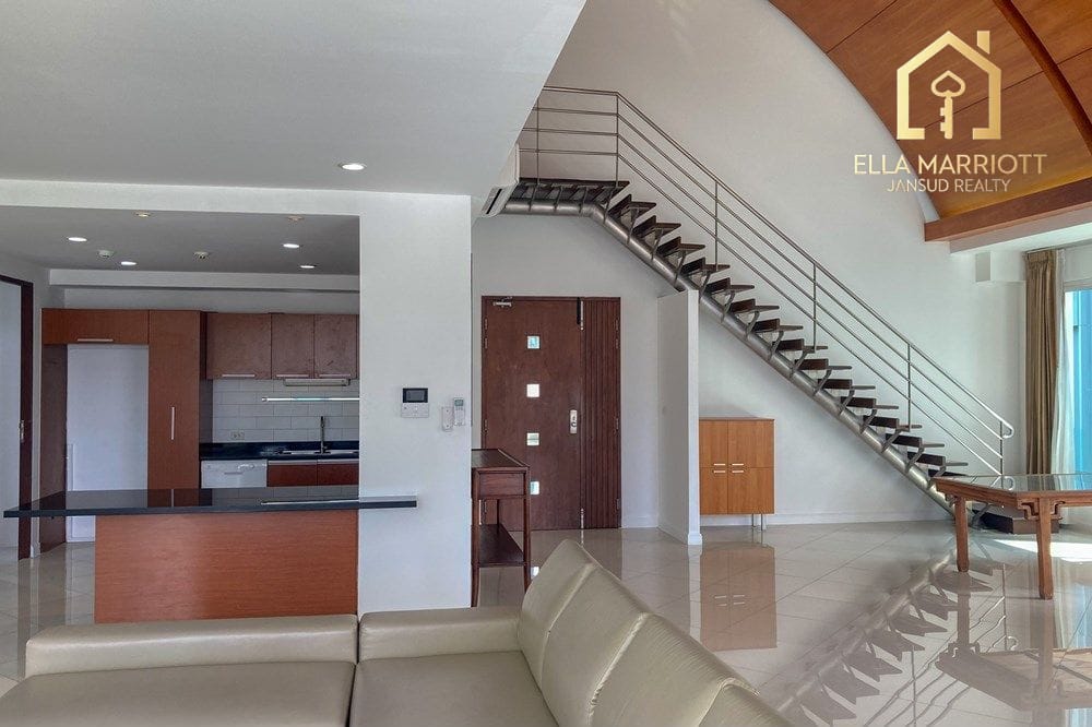 Top Floor Penthouse for Rent in Sukhumvit 23 BTS Asoke - BTS Phrompong 6