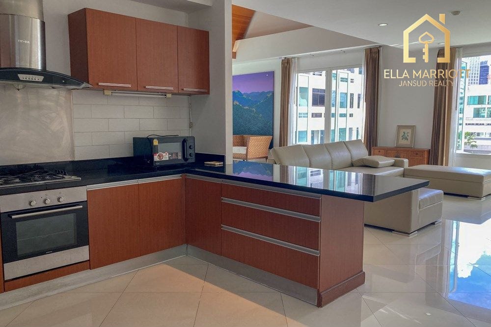 Top Floor Penthouse for Rent in Sukhumvit 23 BTS Asoke - BTS Phrompong 9