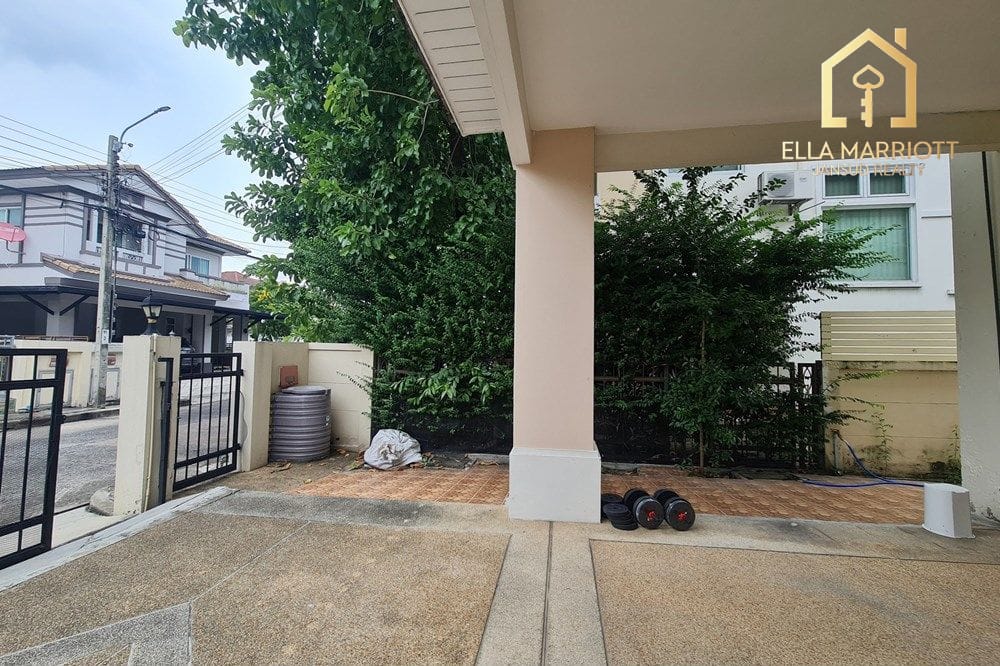 3-Bedroom Detached House in Greenery Project Next to Robinson Ladkrabang 7