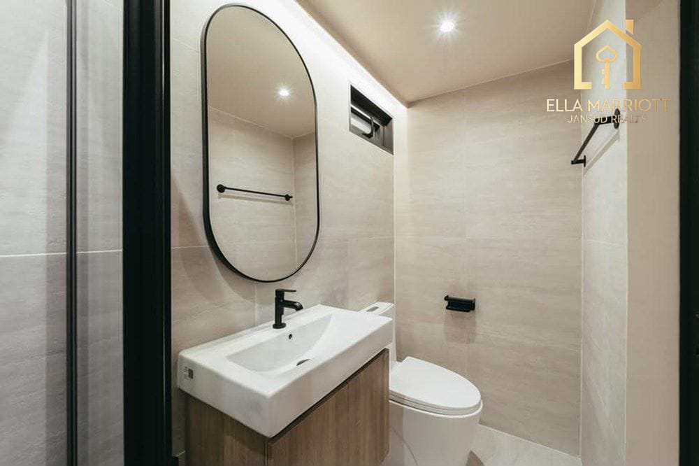 5-Bedroom Townhouse in Phra Khanong 22