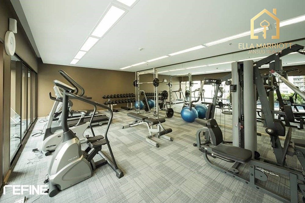 2-Schlafzimmer-Eigentumswohnung im Noble Refine — 5 Gehminuten zur BTS Phrom Phong 9