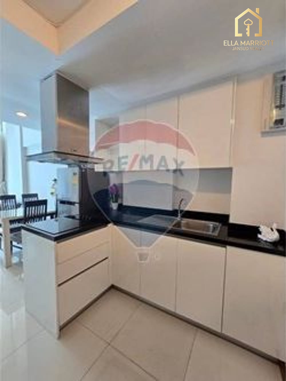 Lofty & Spacious : Luxury condo in Thonglor close to BTS 8