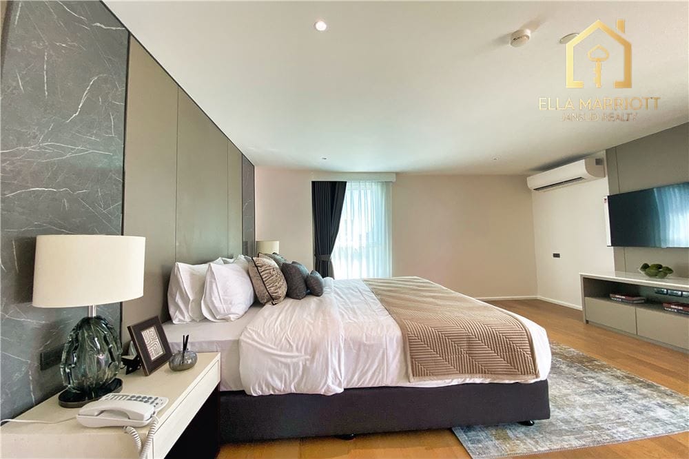 Executive 220sqm 3BR | Heart of Ekkamai | Pet-Friendly Low-Rise | 170K 10