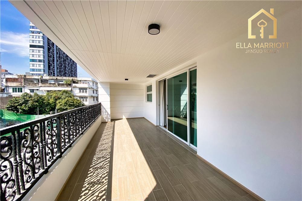 Executive 220sqm 3BR | Heart of Ekkamai | Pet-Friendly Low-Rise | 170K 13