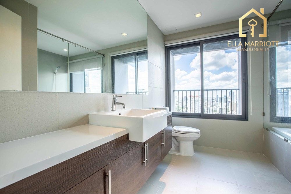 素坤逸1到71巷公寓274.42平方米3室4卫出售 28