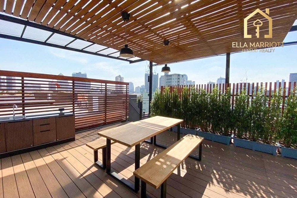 5-Story Luxury House in Ekkamai w/ Private Lift & Rooftop Garden 18