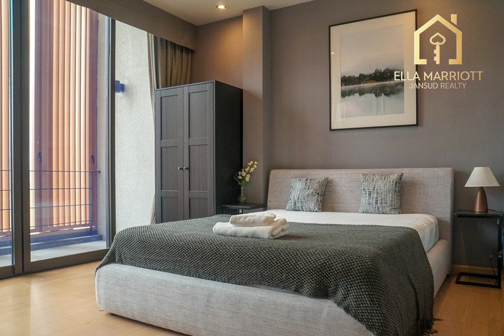 5-Story Luxury House in Ekkamai w/ Private Lift & Rooftop Garden 3