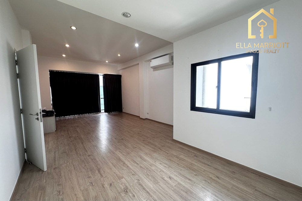 Geräumiges Reihenhaus mit Pool & Fitnessraum in Suan Luang 19